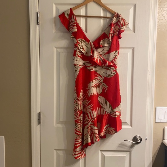 Lucy Paris Ruffle Palm Print Dress - Picture 2 of 5